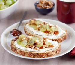 Tartine Fromage Fouetté raisin