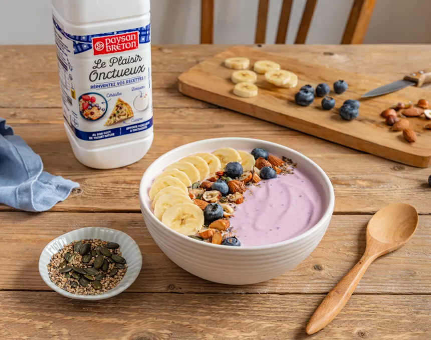 Smoothie bowl aux fruits rouges plaisir onctueux paysan breton