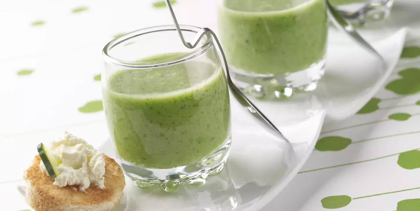 Gaspacho de concombre, toast au Madame Loïk