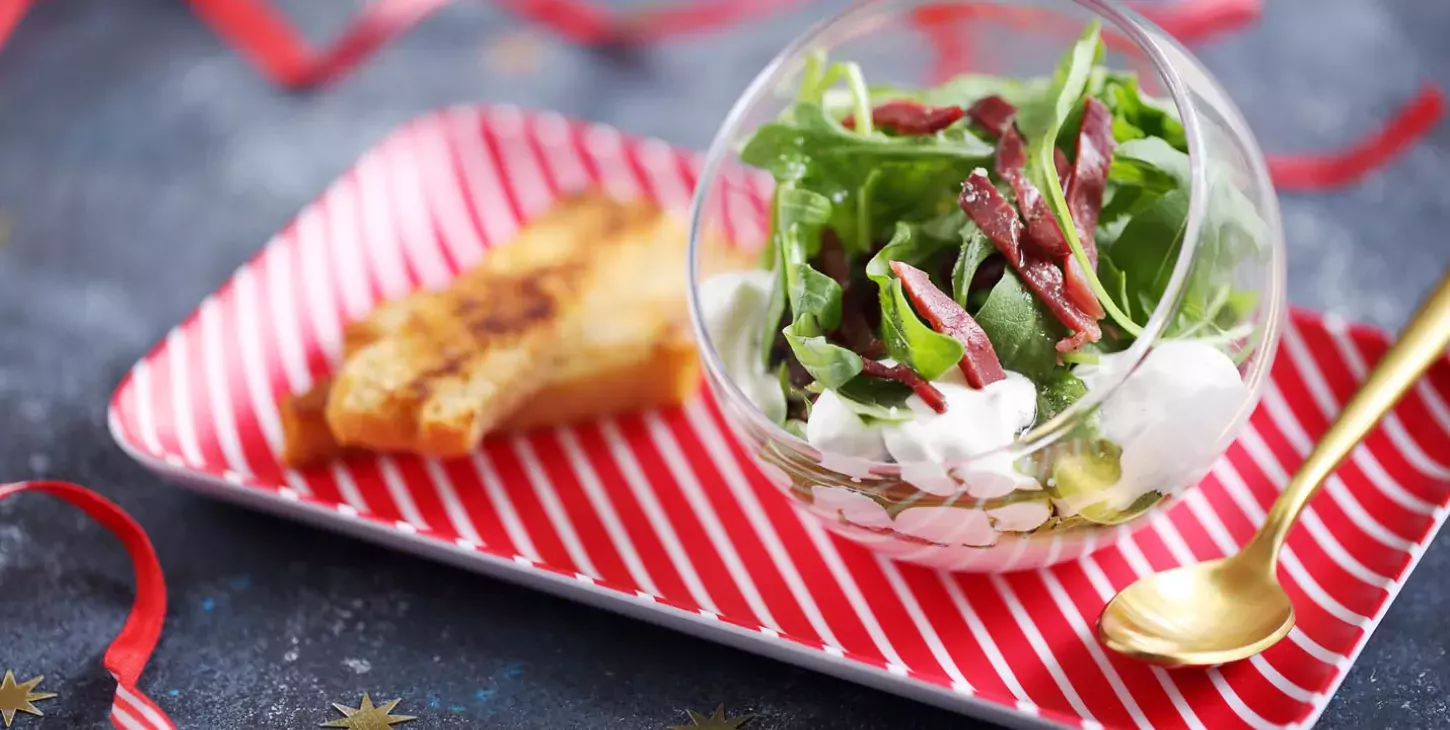 Verrines salade de magret et chantilly noix-figue
