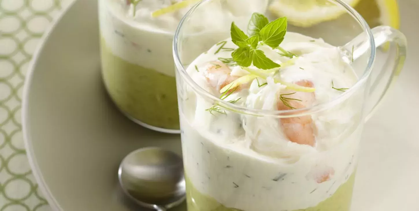 Verrines avocat, crabe, crevettes