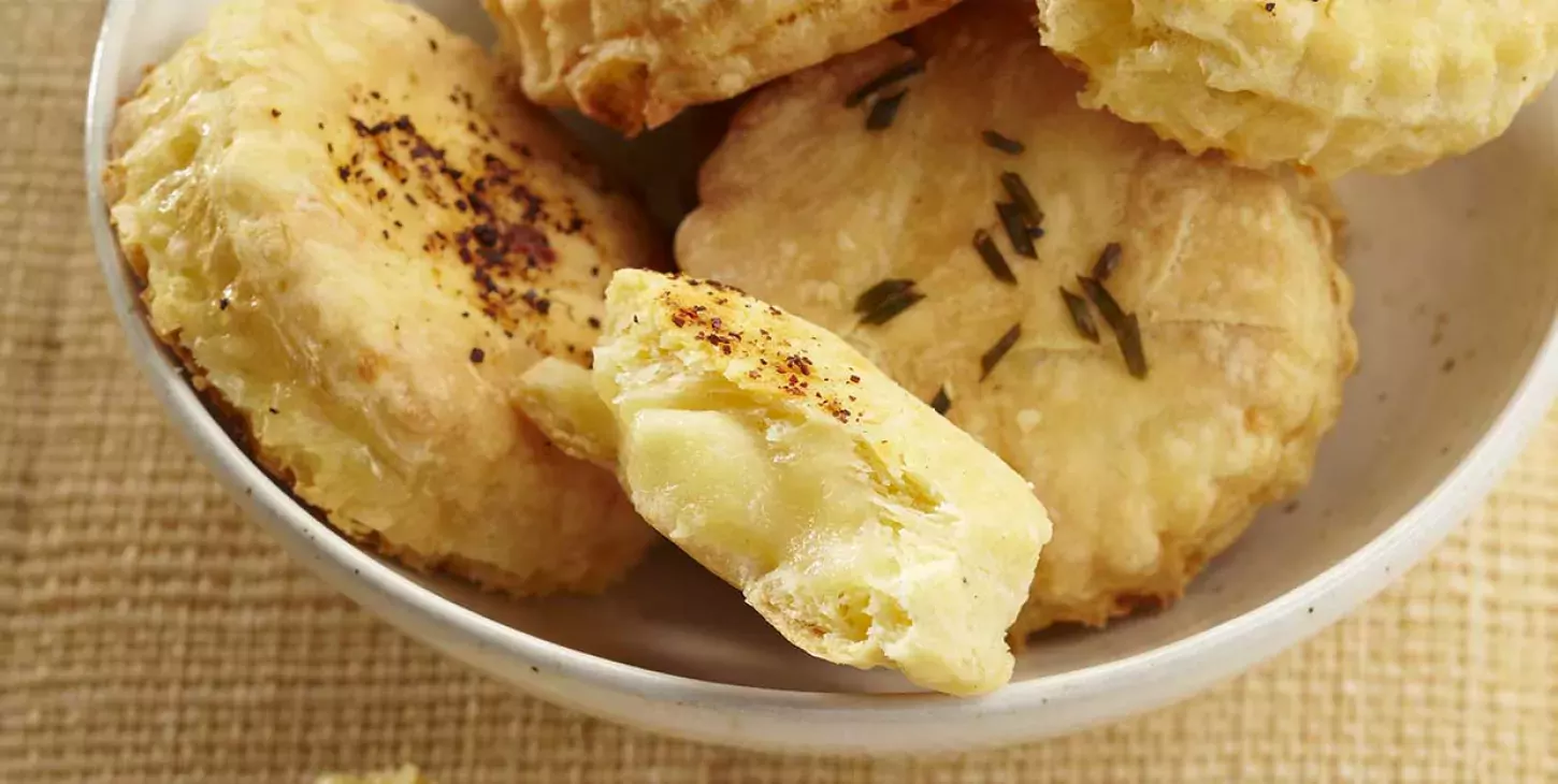 Appetizer Brie Shortbread Biscuits