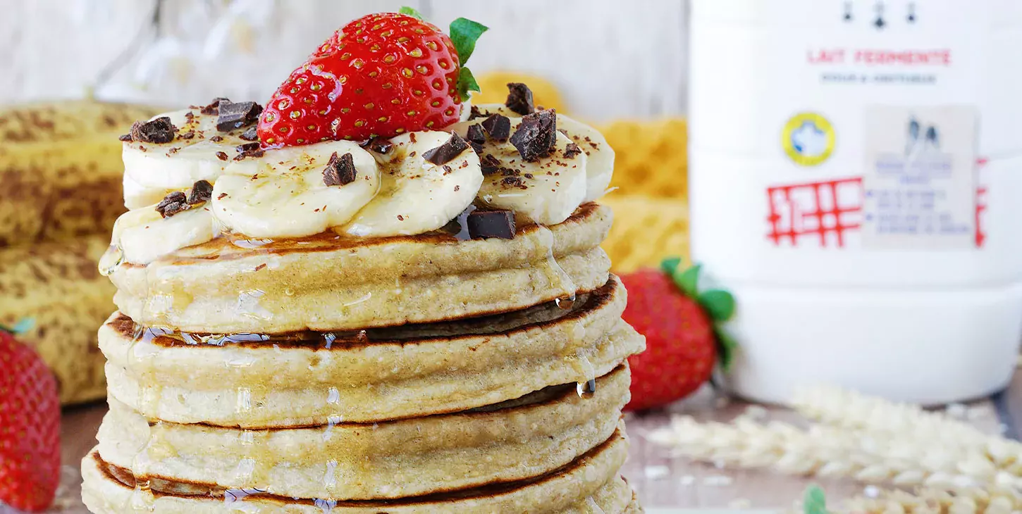 Pancakes à la banane aux flocons d’avoine et au Lait Ribot