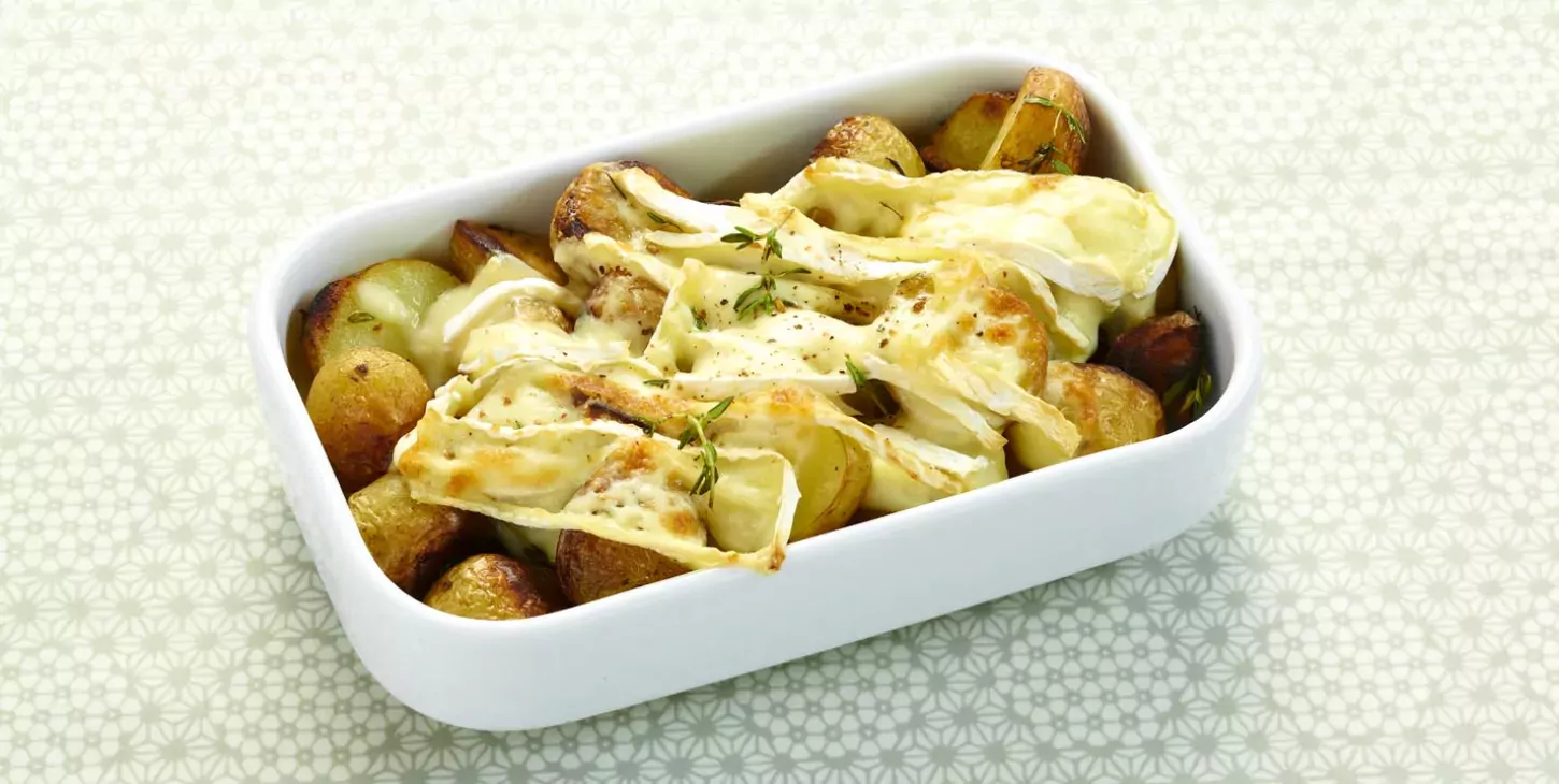 Gratin de pommes de terre grenaille au thym et Brie fondant