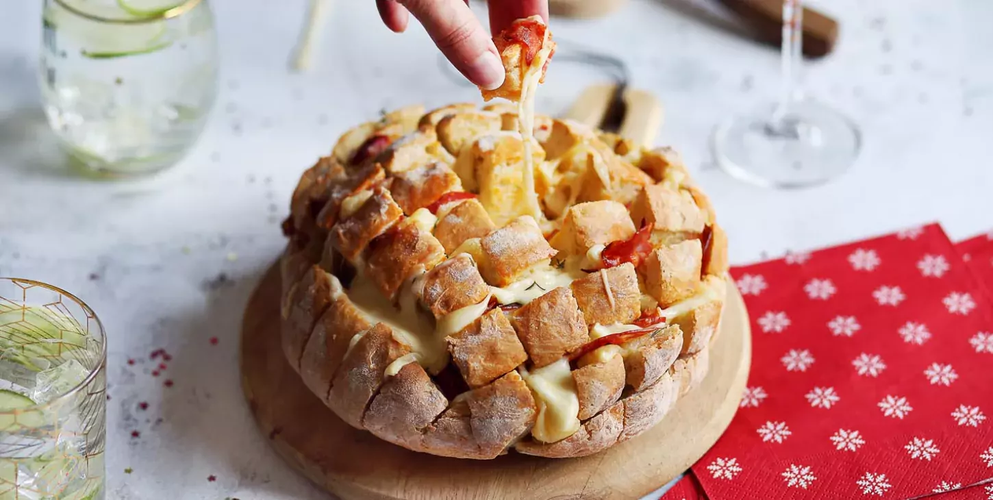 Appetizer loaf with chorizo and emmental